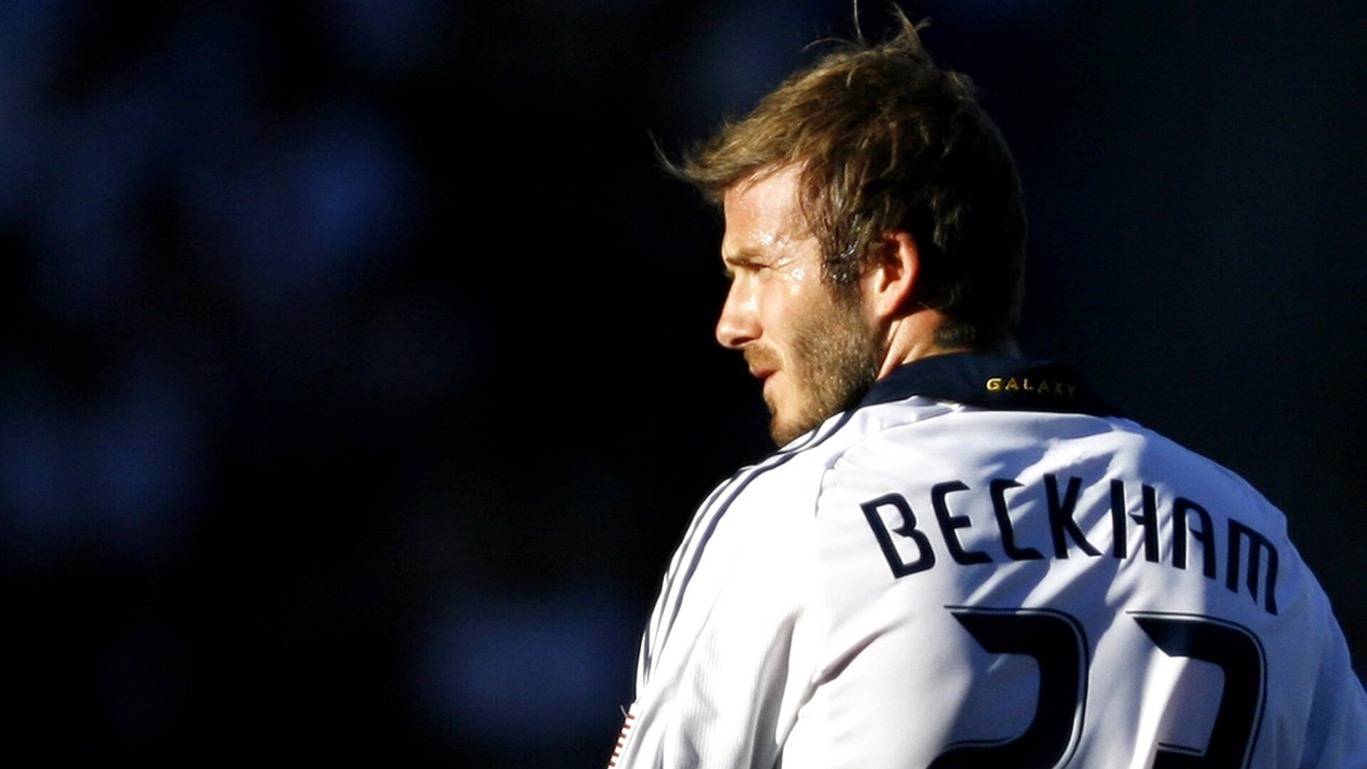 开云体育在线-史上最“燃”关键三分：哪一球让现场沸腾？